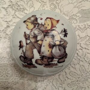 Charming Hummel Art Trinket Box. Hansel and Gretel